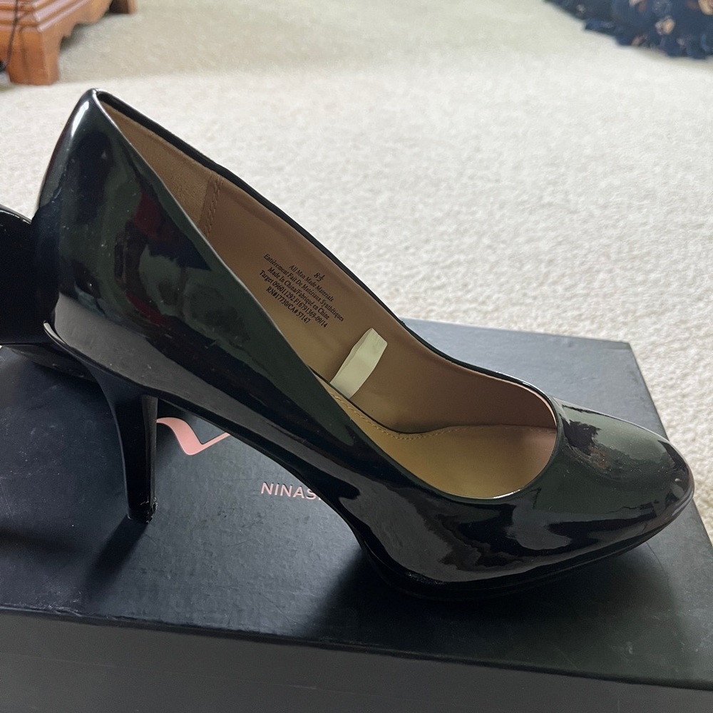 Black Pump Heels